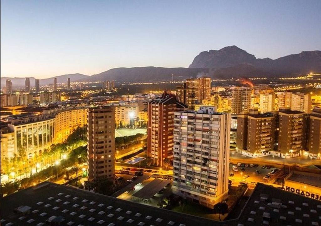 Acacias IV Apartment Benidorm Bagian luar foto
